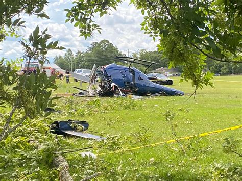 helicopter crashes into al